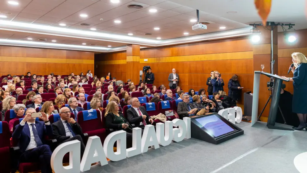 Asistentes al I Foro Empresarial de Galicia para la Igualdad organizado por la CEP en su sede de Vigo.