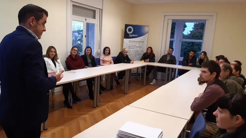 Una sesi&oacute;n formativa en el anterior programa integrado de empleo de Asime.