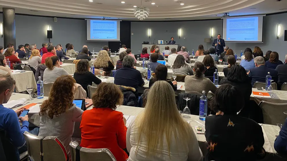 Sesi&oacute;n formativa sobre el cierre fiscal y contable en A Coru&ntilde;a, organizada por el Colegio de Economistas.