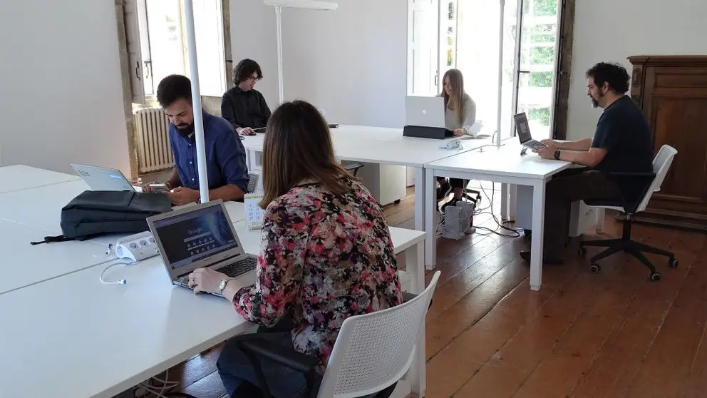 Coworking promovido pola Deputaci&oacute;n da Coru&ntilde;a no Pazo de Arenaza (Oleiros).