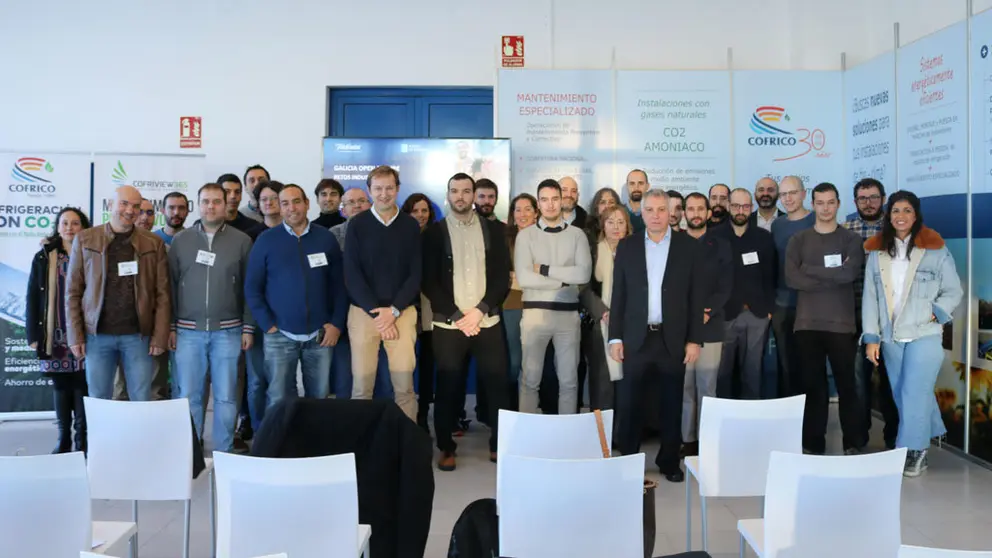Los participantes, durante la visita a las instalaciones de Cofrico.