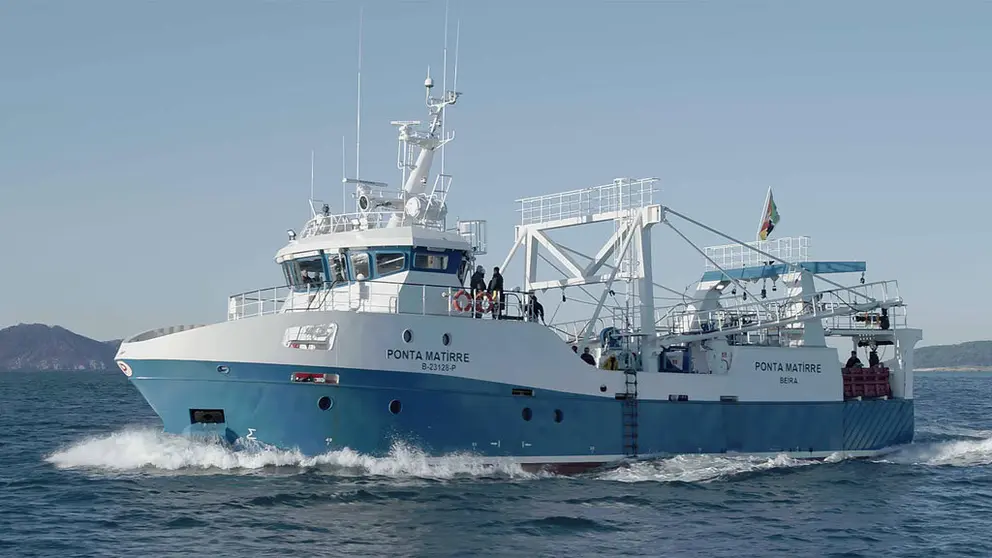 El "Ponta Matirre" parti&oacute; de Vigo rumbo a Mozambique.