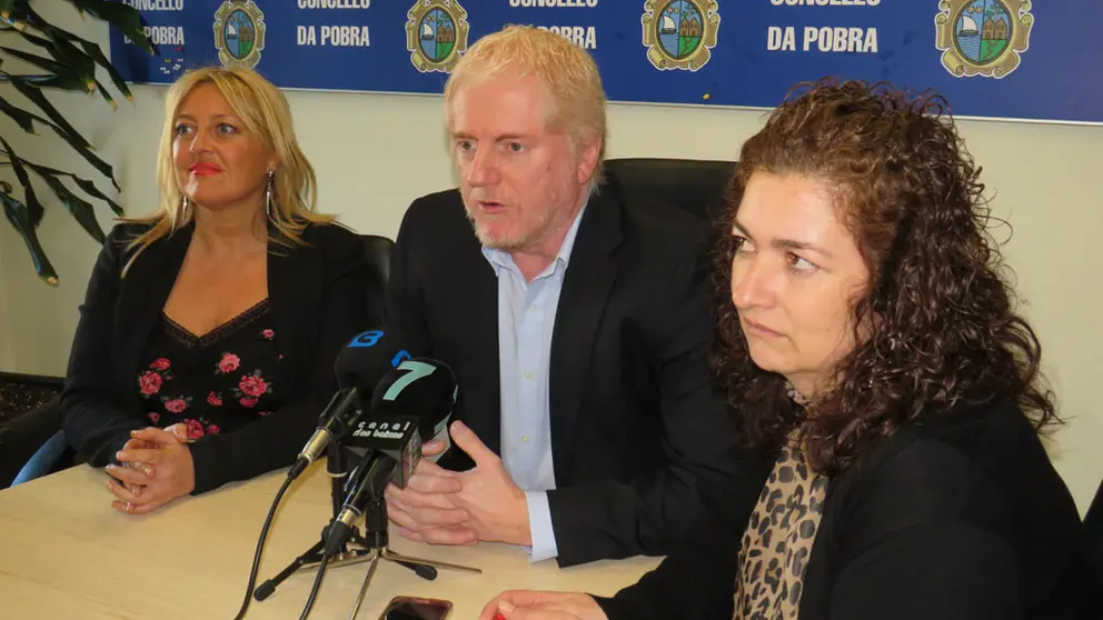 Beatriz Sestayo reuniuse co alcalde da Pobra do Carami&ntilde;al Xos&eacute; Lois Pi&ntilde;eiro e a concelleira Patricia Lojo.