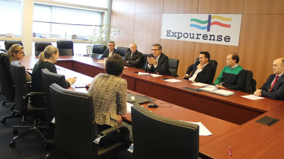 Reuni&oacute;n preparatoria entre la directiva de ACAUTO y Expourense.