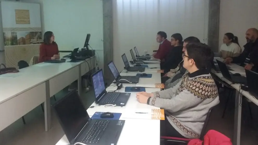 Asistentes al curso que imparte Fearmaga en Santiago.