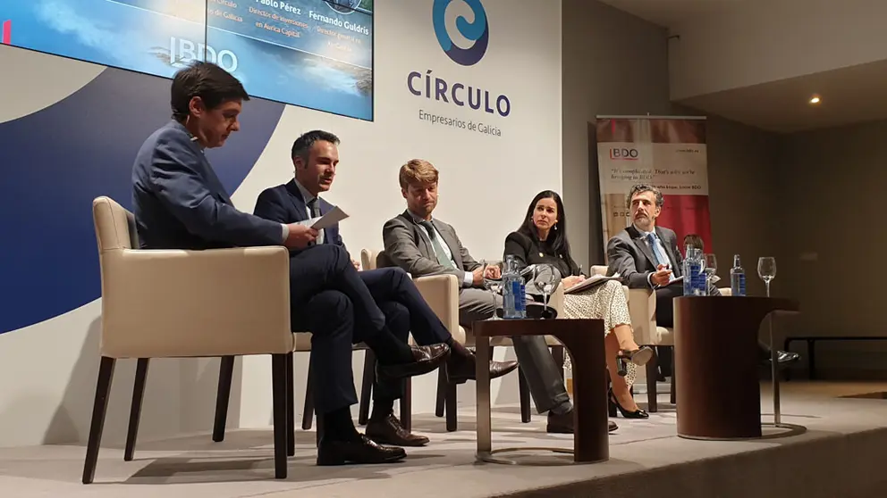 Debate sobre los atractivos de Galicia para la inversi&oacute;n privada, en la sede de C&iacute;rculo en Vigo.