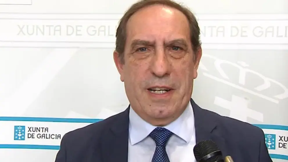 Valeriano Mart&iacute;nez, conselleiro de Facenda, expuso las propuestas del comit&eacute; de expertos.