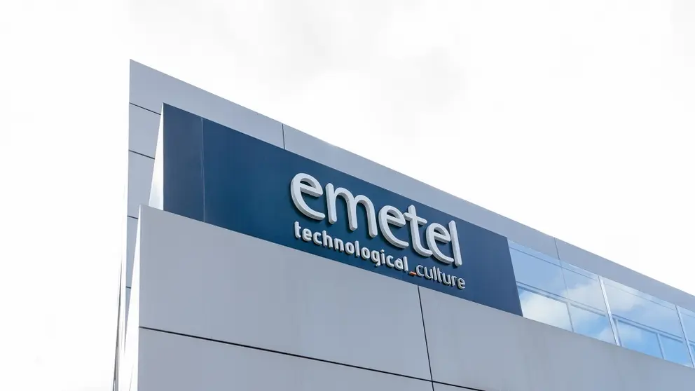 Emetel tiene sede central en Oleiros (A Coru&ntilde;a).