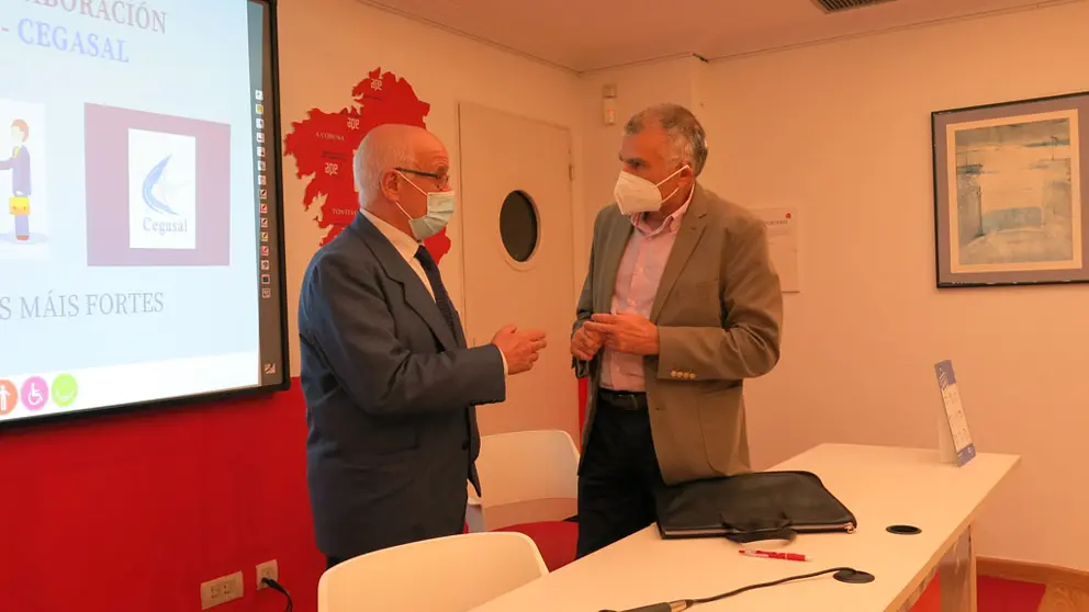 Jos&eacute; Ram&oacute;n Caldas, presidente de APE Galicia, y Jos&eacute; Antonio V&aacute;zquez, presidente de Cegasal.