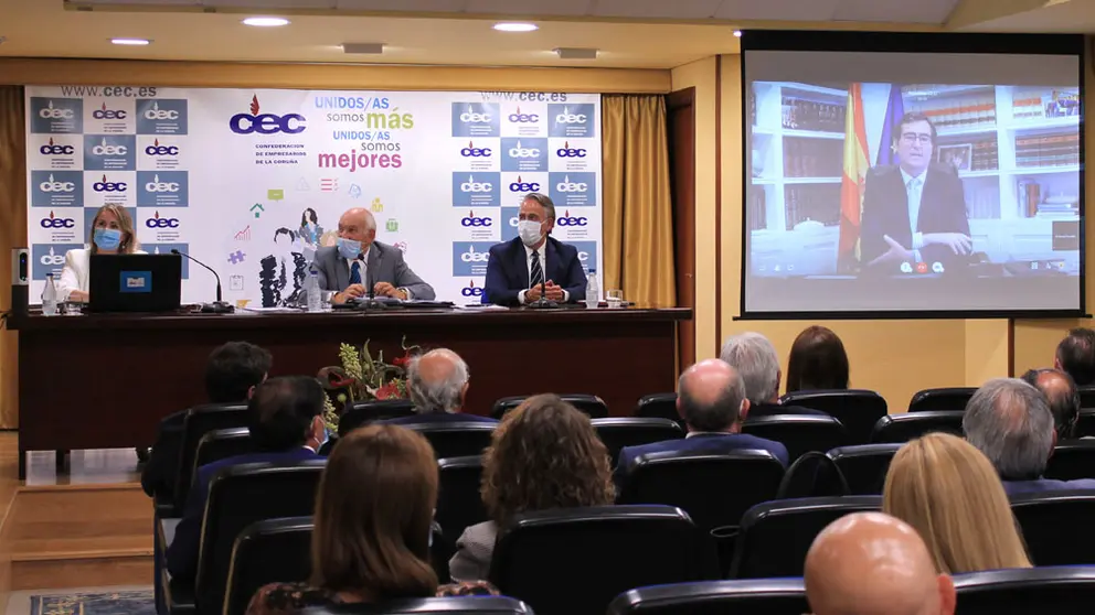 Asamblea general de la CEC, con Antonio Garamendi, presidente de la CEOE, interviniendo telem&aacute;ticamente.