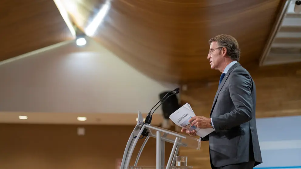 El presidente de la Xunta, N&uacute;&ntilde;ez Feij&oacute;o, detall&oacute; esta emisi&oacute;n de bonos "verdes" en la rueda de prensa tras el Consello.