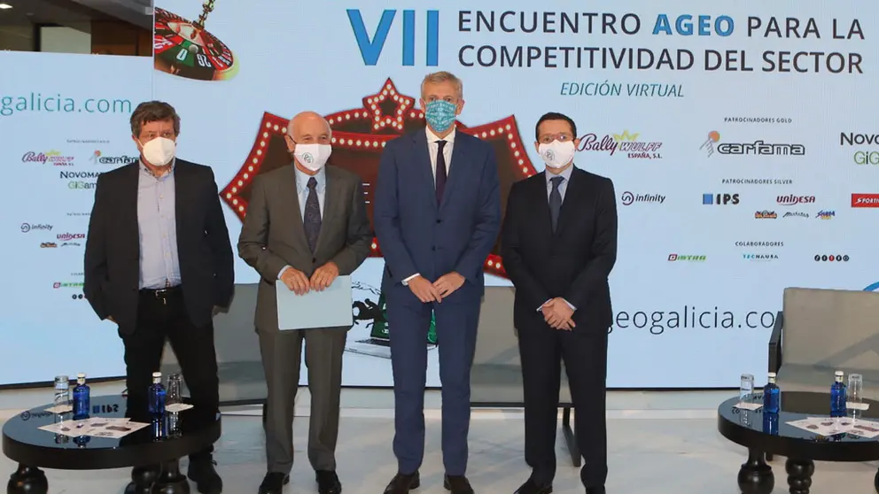 La inauguraci&oacute;n de la Cumbre gallega del juego cont&oacute; con la participaci&oacute;n del vicepresidente primeiro de la Xunta, Alfonso Rueda (2&ordm; por la der.).