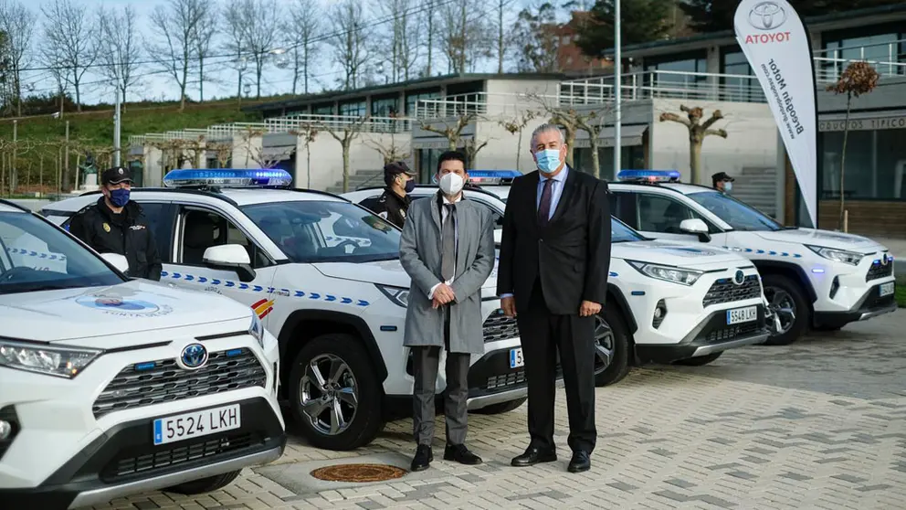 Veh&iacute;culos SUV h&iacute;bridos de Toyota que la Xunta dedicar&aacute; a la Polic&iacute;a Auton&oacute;mica.