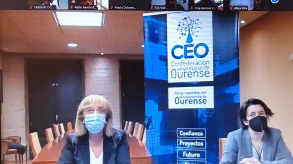Marisol N&oacute;voa, presidenta de la CEO (izq.) en la apertura del seminario sobre los ERTEs.