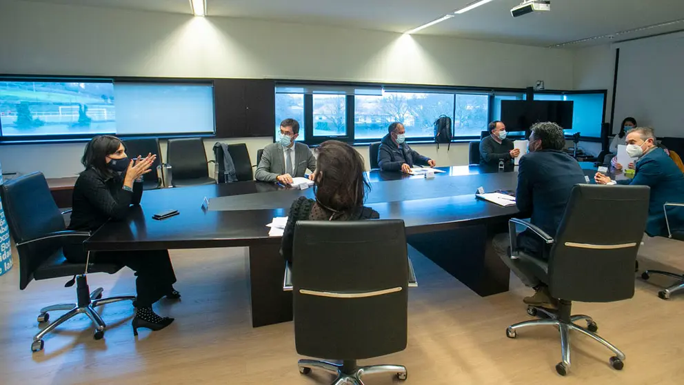   A conselleira de Emprego e Igualdade, Mar&Atilde;&shy;a Jes&Atilde;&ordm;s Lorenzana, participar&Atilde;&iexcl; no acto de firma do convenio do programa Empreganav de reinserci&Atilde;&sup3;n laboral para o sector naval.