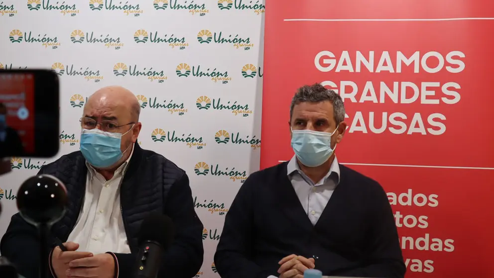El secretario general de Uni&oacute;ns Agrarias, Roberto Garc&iacute;a, y el CEO de Eskariam,