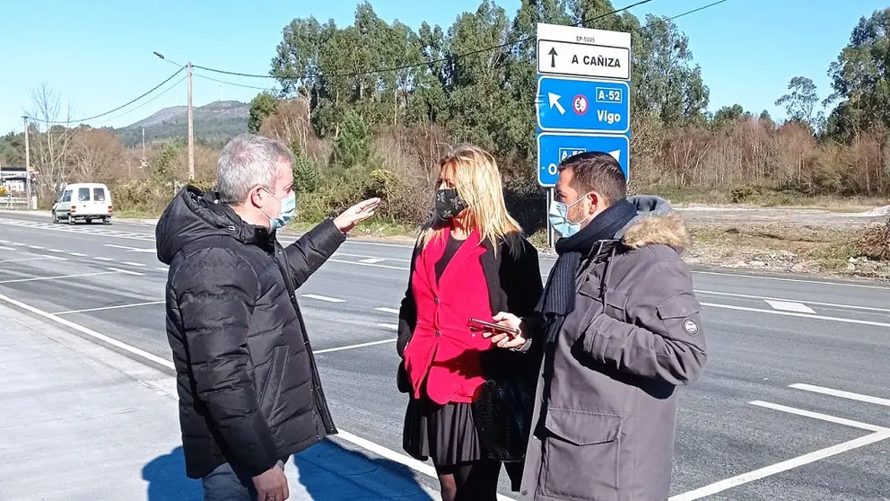 A xerente de SEA e o alcalde da Ca&ntilde;iza visitaron posibles ubicaci&oacute;ns para o desenvolvemento de solo industrial no municipio.