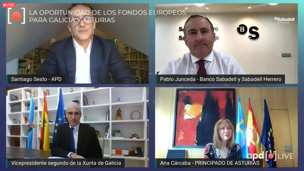 Santiago Sesto,de APD, Pablo Junceda, de Sabadell Gallego, Francisco Conde, vicepresidente econ&oacute;mico de la Xunta, y Eva Pando, consejera de Hacienda del Principado de Asturias.