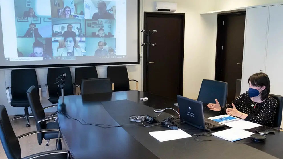 13,00 h.-    A conselleira de Emprego e Igualdade, Mar&iacute;a Jes&uacute;s Lorenzana, presidir&aacute; por videoconferencia a Mesa do Emprego Aut&oacute;nomo. Na sala de xuntas da Conseller&iacute;a (3&deg;andar). 
foto xo&aacute;n crespo
20/01/2021