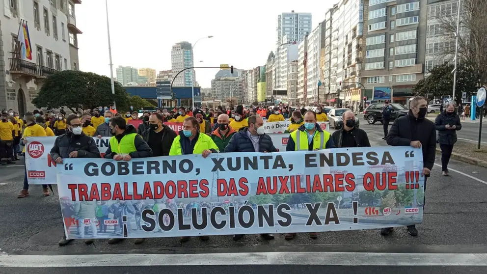 Protesta dos traballadores da central das Pontes na Coru&ntilde;a.