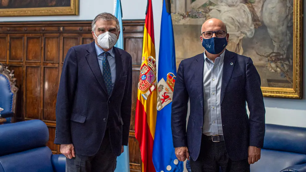 Jos&eacute; Antonio V&aacute;zquez, presidente de Cegasal, y Manuel Baltar, presidente de la Diputaci&oacute;n de Ourense./A.PAZ.