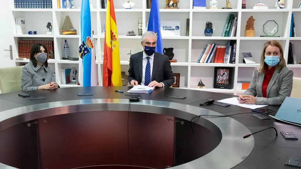 Los conselleiros Mar&iacute;a Jes&uacute;s Lorenzana y Francisco Conde mantuvieron una videoconferencia con el comit&eacute; de empresa de As Somozas.
