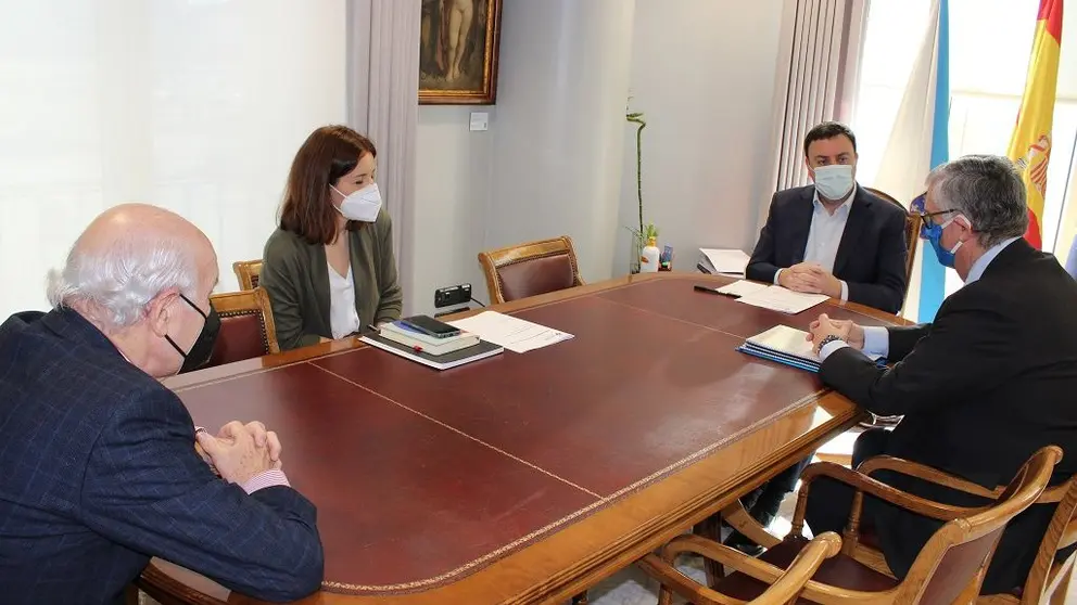 El presidente de la CEG estuvo acompa&ntilde;ado por el presidente de la patronal coru&ntilde;esa en su encuentro con el presidente de la Diputaci&oacute;n de A Coru&ntilde;a.