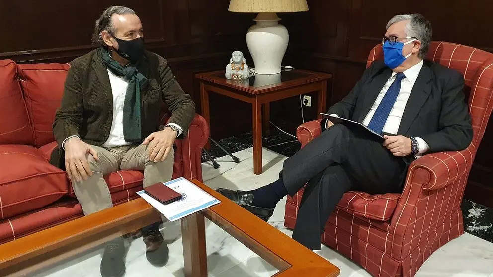 de Actemsa, Jos&eacute; Luis Escur&iacute;s, en su reuni&oacute;n con Juan Manuel Vieites, presidente de la CEG.