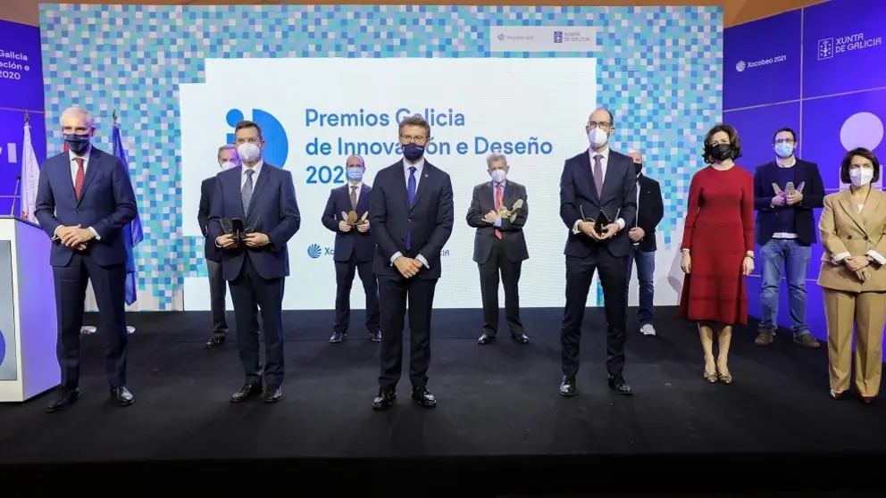 Galardonados y autoridades en la entrega de los Premios Galicia de Innovaci&oacute;n e Dese&ntilde;o./A.VARELA.