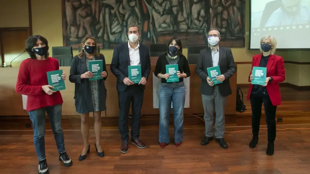Participantes na presentaci&oacute;n do  Informe sobre a Econom&iacute;a Social en Galicia 2019, presentado este venres na Facultade de Ciencias Econ&oacute;micas e Empresariais da USC.