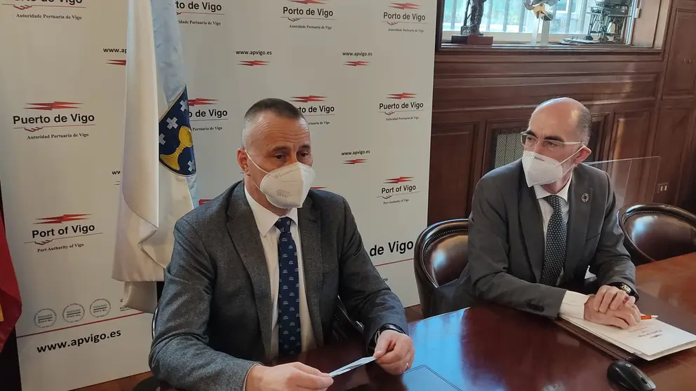 Jorge Cebreiros y Jes&uacute;s V&aacute;zquez Almu&iacute;&ntilde;a presentaron el contenido del I Foro CoLogistics.