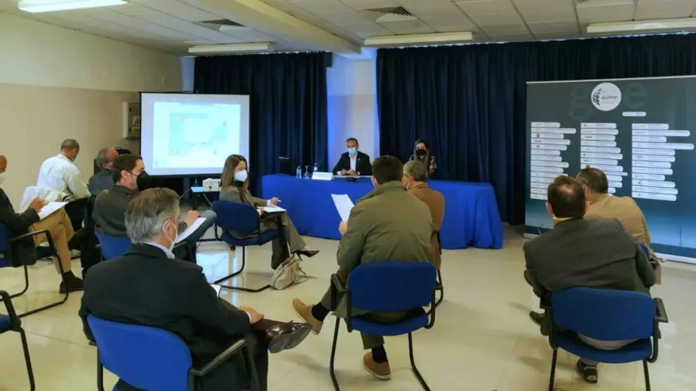 Asistentes a la reuni&oacute;n del Galician Offshore Energy Group celebrada en Ferrol.