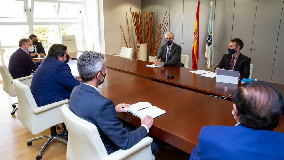 Encuentro del conselleiro Francisco Conde con el tejido empresarial de la comarca de Ferrolterra.