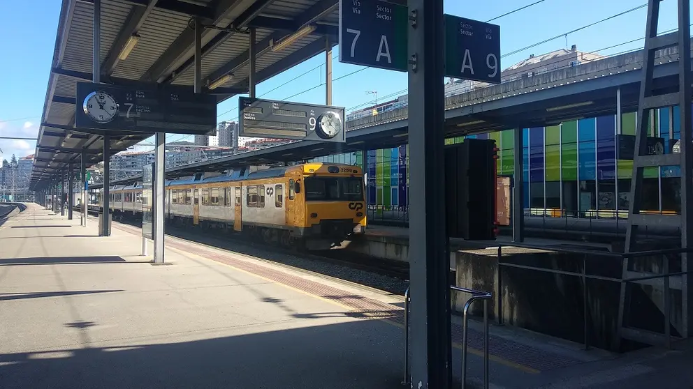 Estaci&oacute;n de tren Vigo-Guixar.