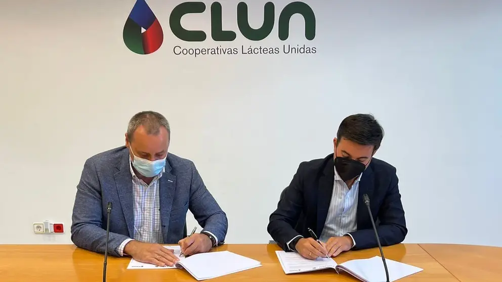 El convneio fue suscrito por Juan Gall&aacute;stegui, secretario general de CLUN, y Ram&oacute;n Sestayo Lest&oacute;n, vicepresidente primero de COGAMI.
