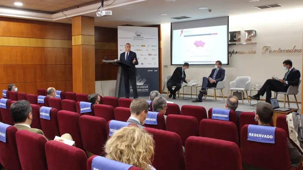 La junta general de Sogarpo se celebr&oacute; en la sede de los empresarios pontevedreses en Vigo.