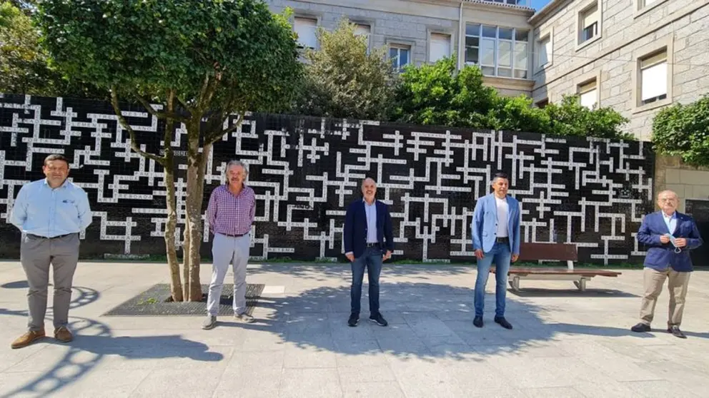 O delegado da Zona Franca de Vigo xunto aos rexedores de Caldas de Reis, Catoira, Cunt&iacute;s e Ponte Caldelas.