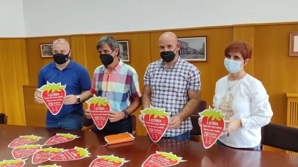 Presentaci&oacute;n da I Feira dos Froitos Vermellos que se celebrar&aacute; no Concello da Estrada.