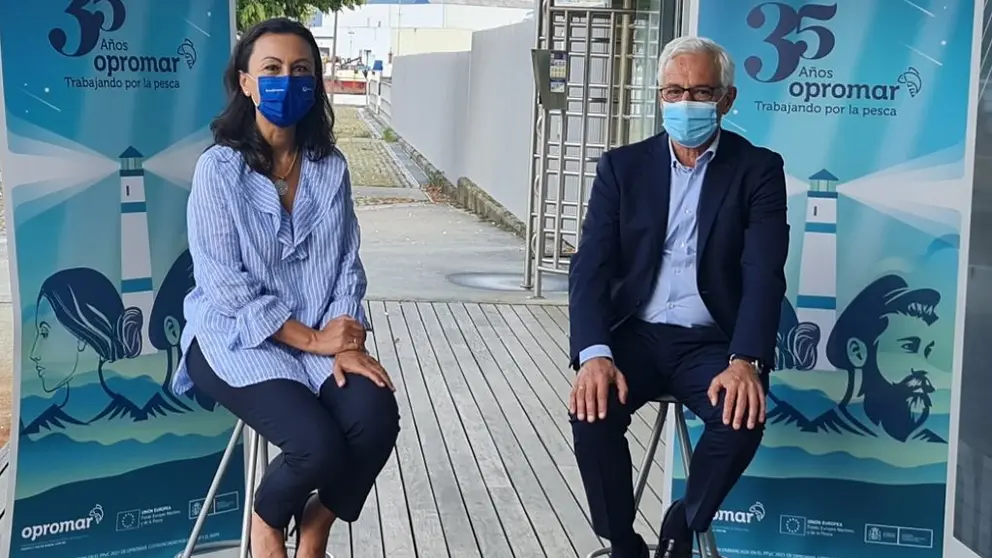 Mar&iacute;a Ramallo y Juan Carlos Mart&iacute;n Fragueiro, en la presentaci&oacute;n de los actos de aniversario de Opromar en Mar&iacute;n.