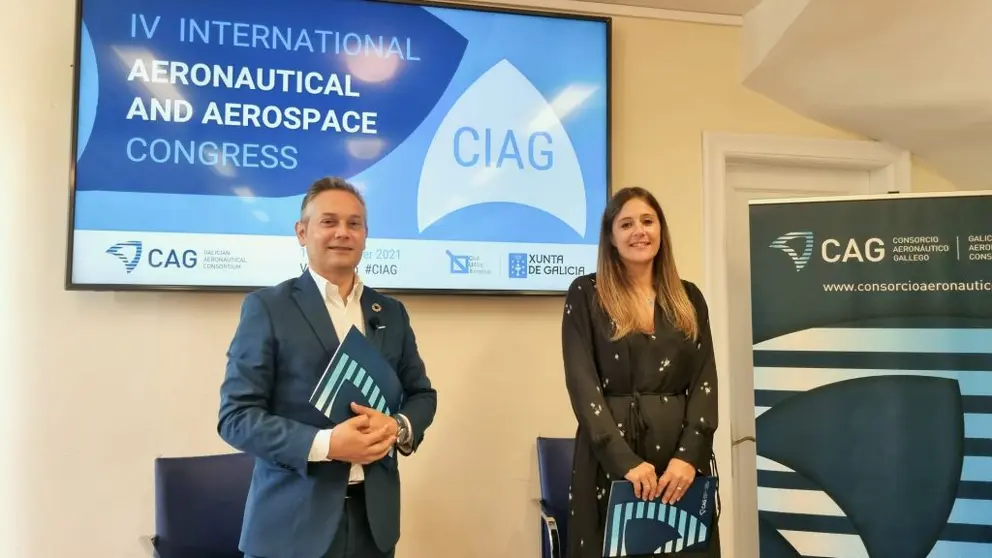 Enrique Mall&oacute;n y Jennifer Gonz&aacute;lez presentaron el IV Edici&oacute;n del Congreso Internacional Aeron&aacute;utico y Espacial.