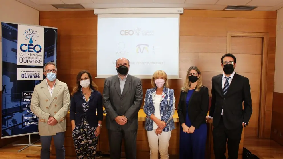 Directivos de la CEO con representantes de la Asociaci&oacute;n para el Arbitraje Mercantil (TAM) y Quality Consultores.