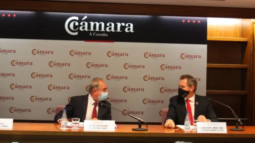 El delegado del Gobierno en Galicia, Jos&eacute; Mi&ntilde;ones, se reuni&oacute; con la directiva de la C&aacute;mara de A Coru&ntilde;a.