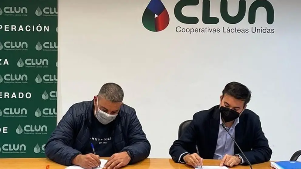 Firma del nuevo convenio colectivo de Feiraco L&aacute;cteos.