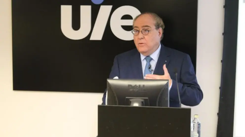 Miguel &Aacute;ngel Escotet, rector de la UIE.