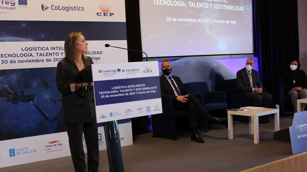 La conselleira de Infraestruturas e Mobilidade, Ethel V&aacute;zquez, interviniendo en el foro.