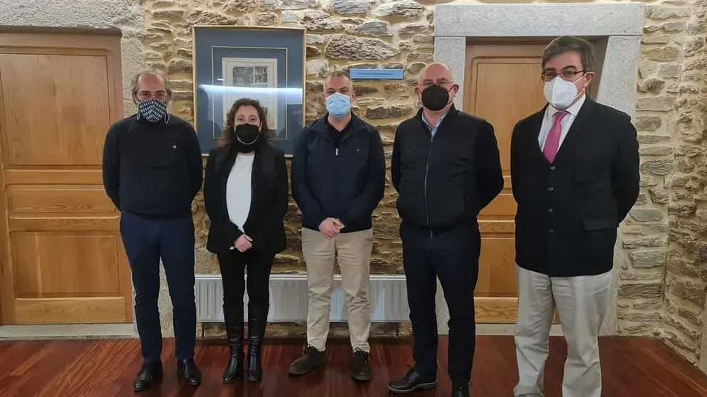 Las organizaciones de productores OPP-7 Burela, Opnapa, Orpagu y Opromar y Anecteam denuncian la "inacci&oacute;n" del Gobierno con el marrajo.