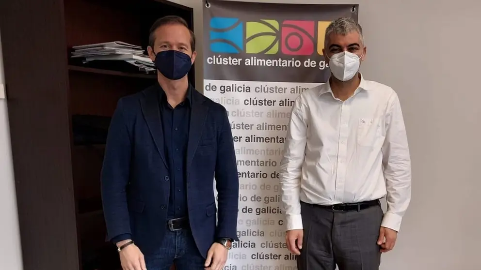 Ricardo Dur&aacute;n y Ricardo Alonso firmaron el acuerdo entre Salimat Abanca y Clusaga.