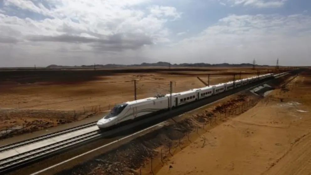 La tecnolog&iacute;a de Gradiant analiza en tiempo real las im&aacute;genes de c&aacute;maras infrarrojas t&eacute;rmicas instaladas en los 453 km de la l&iacute;nea./Consorcio Espa&ntilde;ol Alta Velocidad Meca Medina.