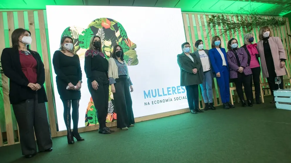 A conselleira de Emprego e Igualdade, Mar&iacute;a Jes&uacute;s Lorenzana, participou na clausura do acto "Mulleres na econom&iacute;a social"./CONCHI PAZ.