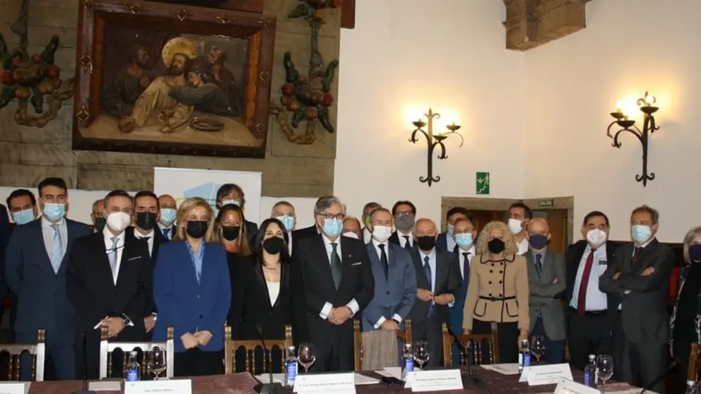 Asistentes a la reuni&oacute;n del Consejo Asesor de la CEG.